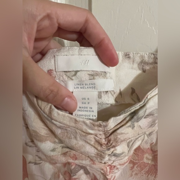 H&M - Picture 2 of 3